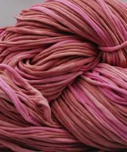 Tunnare trikåtrasa i rosa toner.